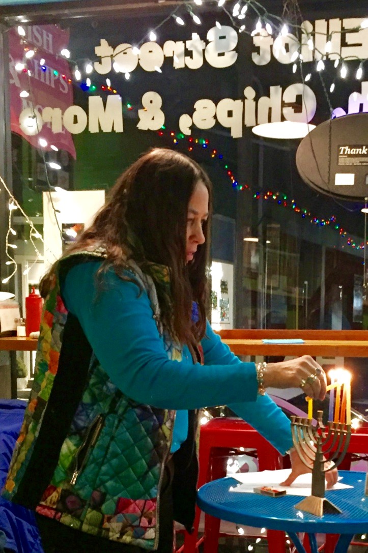 susan Susan Auslander lights 5th candle, Elliot St. Fish